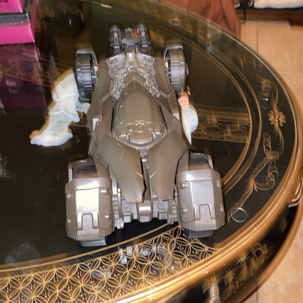 Batman Vs Superman Epic Strike BATMOBILE  DC Comics Mattel 2015 *VEHICLE ONLY* - Picture 4 of 5